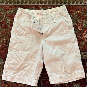 American Eagle Outfitters Men’s Off-White Shorts - Longer Length